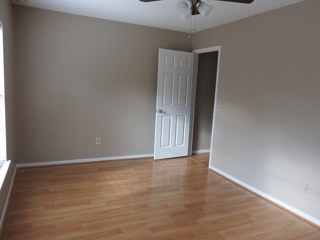 Building Photo - 3015 Cotter Lake Cir