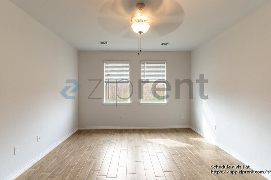 Building Photo - 7603 Elk Grove Path