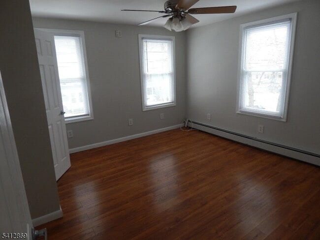 Building Photo - 29 Willard St