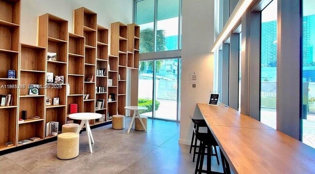 Building Photo - 350 S Miami Ave