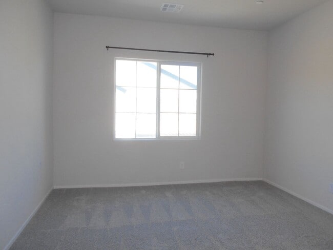 Building Photo - 4655 Moonbow Ave