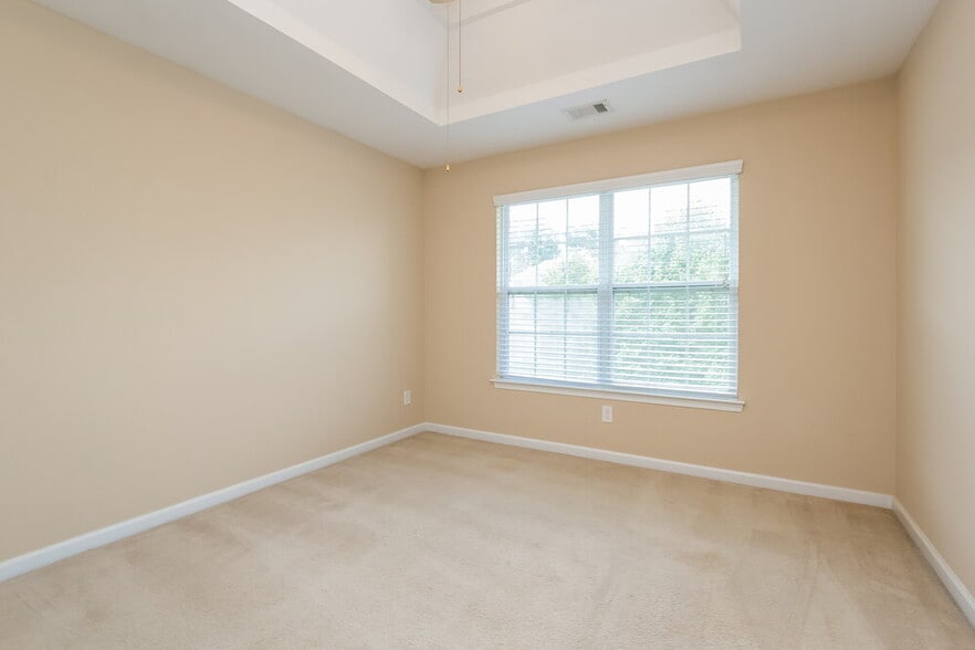 Building Photo - 1260 Red Cedar Trail