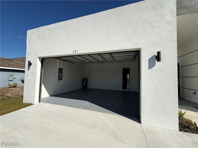 Building Photo - 331 Rawlings Ave