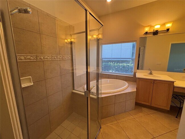 Building Photo - 11375 Dancing River Dr