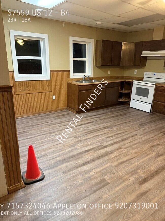 Primary Photo - S7559 US-12