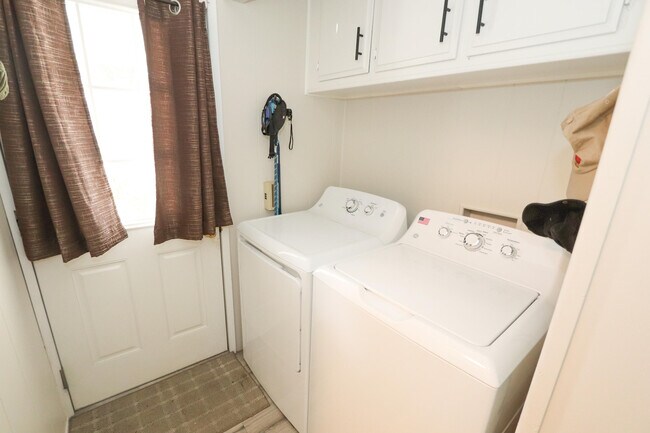 Building Photo - 209 Marisma Way