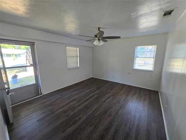 Building Photo - 1806 Friar Tuck Dr