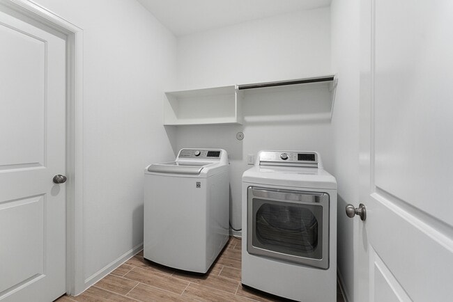 Building Photo - 516 Bristol Tide Ct