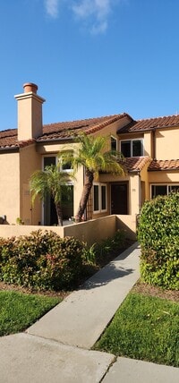 Building Photo - 71 Corsica Dr