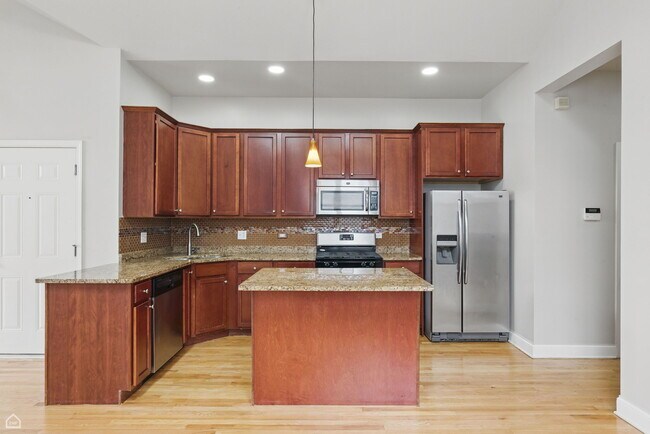 Building Photo - 4227 S Champlain Ave