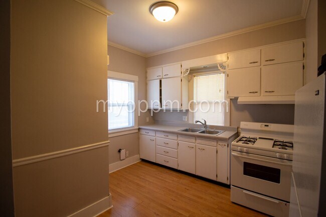 Building Photo - 4202 Barker Ave
