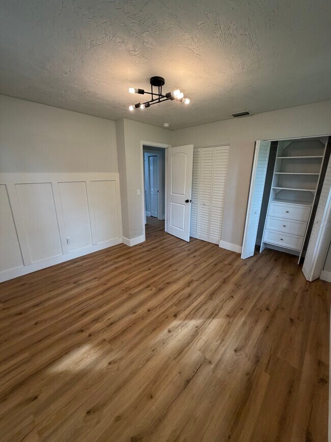Building Photo - 2286 Swoope Dr