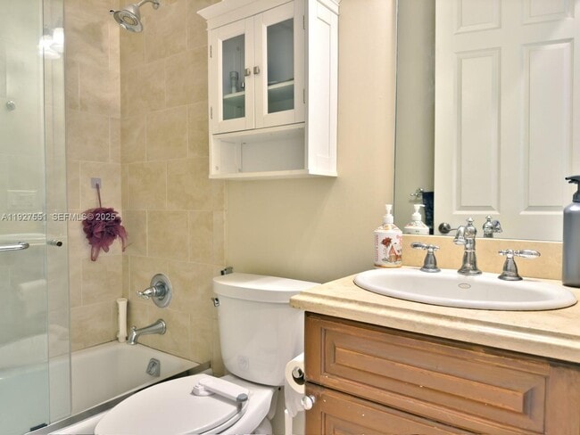 Building Photo - 1317 SW 23rd St