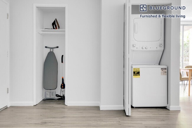 Building Photo - 115 N Wetherly Dr