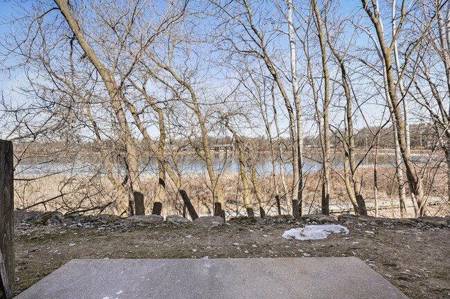 Building Photo - 1314 N Gammon Rd