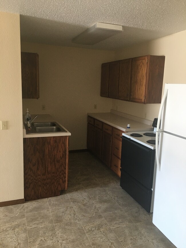 Building Photo - Kaeding Apartments - 337