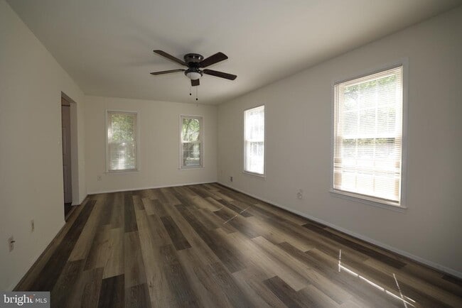 Building Photo - 2400 Ansdel Ct