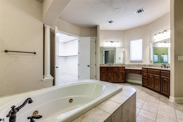 Building Photo - 1630 Gladewater Dr
