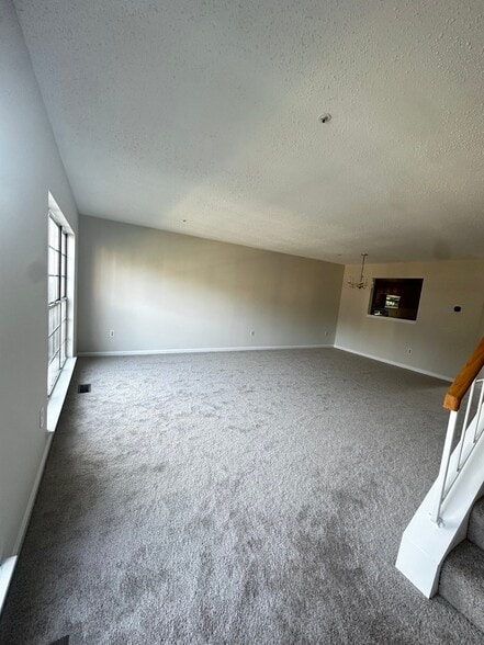 Building Photo - 2558 Ambling Cir