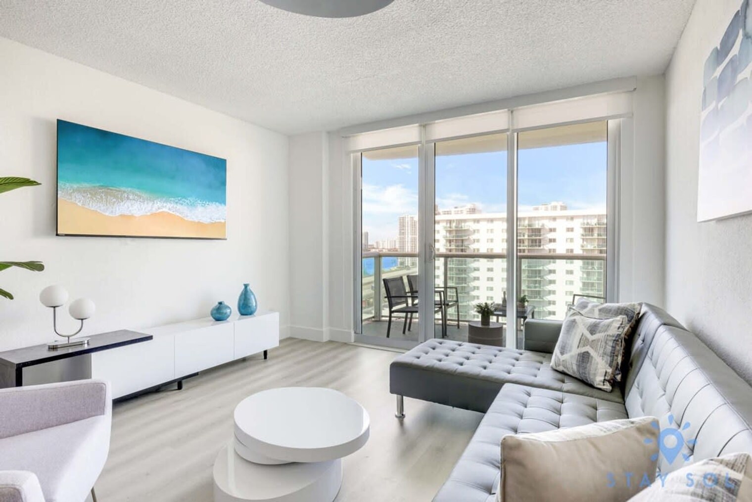 Building Photo - 19370 Collins Ave