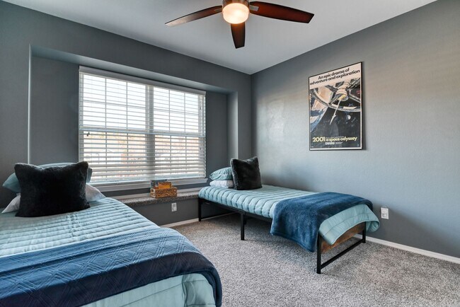 Building Photo - Updated 4 bedroom west Colorado Springs home