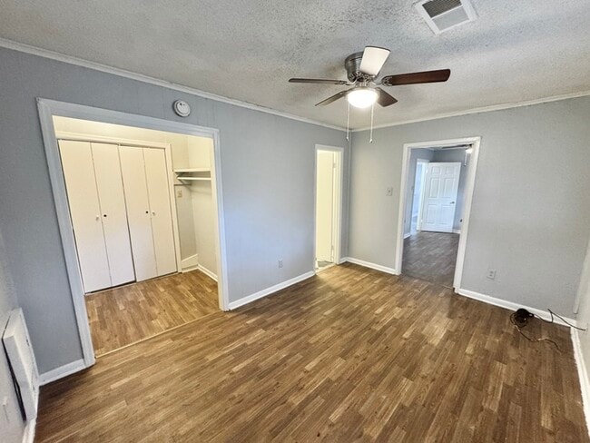 Building Photo - 3350 Hardin Ave