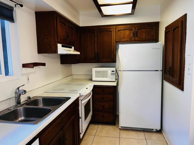 Building Photo - 159 Redwood Ave