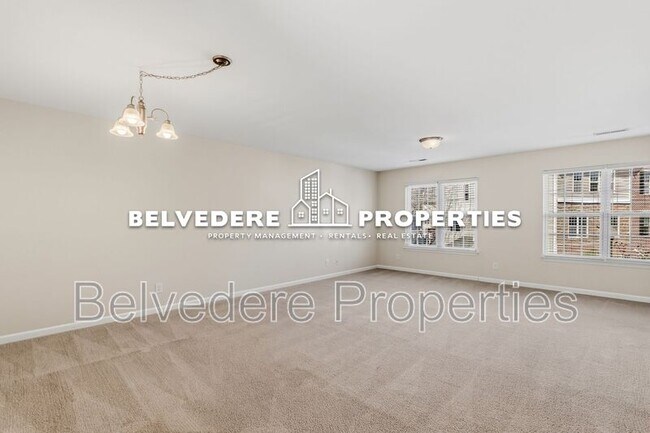 Building Photo - 36 Ackland Dr