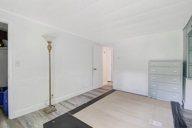 Building Photo - 4895 Ave D