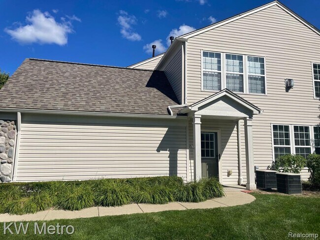 Primary Photo - 500 Dockside Cir