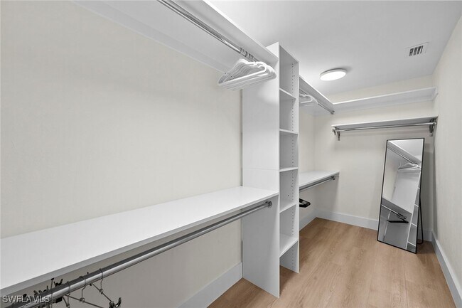 Building Photo - 6360 Pelican Bay Blvd