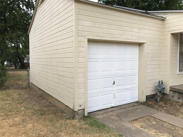 Building Photo - 4205 6th Ave