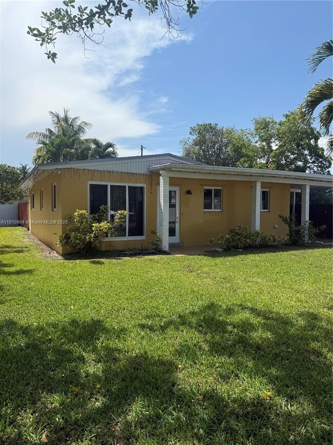 Building Photo - 530 N 66th Ave