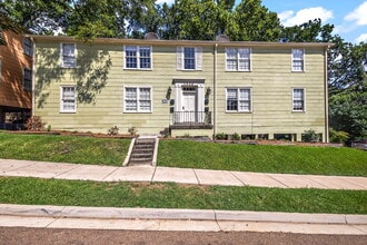 Building Photo - Belhaven Bombshell FURNISHED