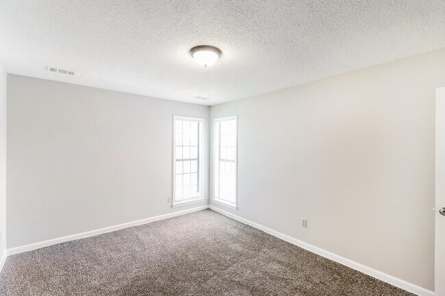 Building Photo - 7146 Butternut Dr