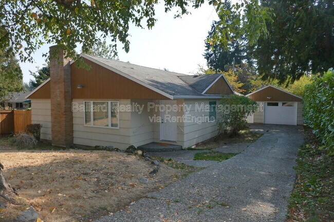 Primary Photo - 2127 N 160th St
