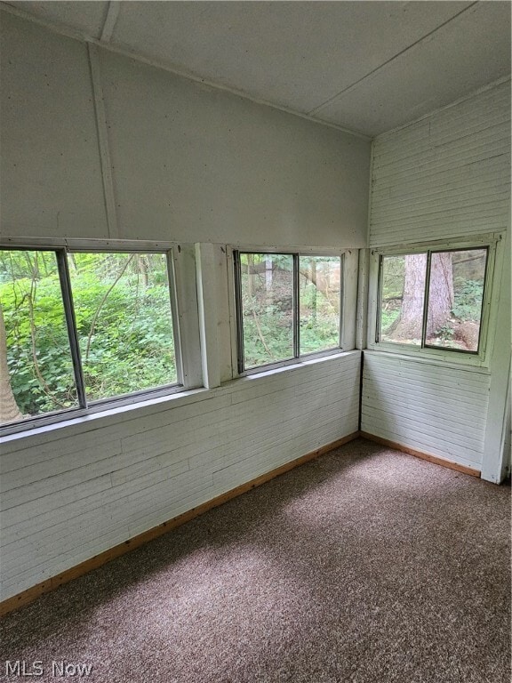 Building Photo - 629 Portage Lakes Drive