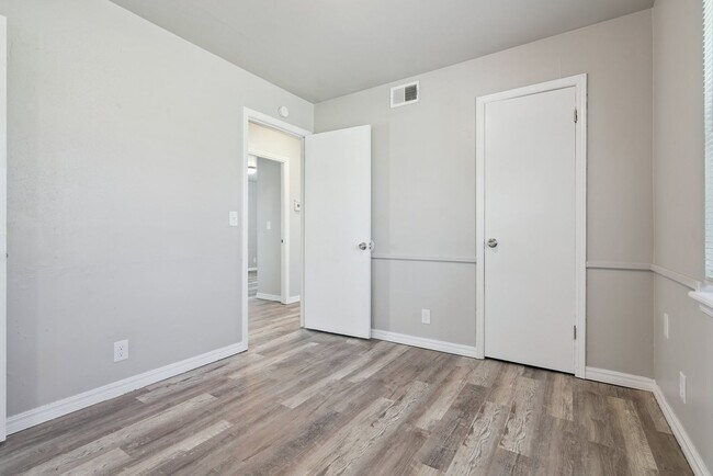 Building Photo - 3 bed, 1 bath home in OKC,OK