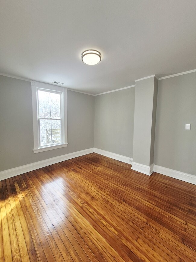 Building Photo - 3115 4th Ave