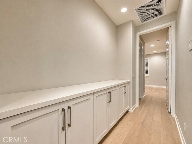 Building Photo - 23 Sanctuary Ln
