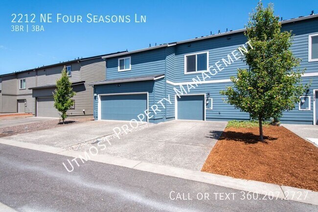 Building Photo - 2212 NE 4 Seasons Ln