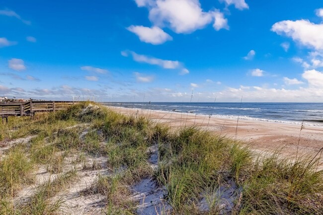 Building Photo - Oceanfront Long-Term Rental at Sand Dollar Villas – Coastal Living at Its Best