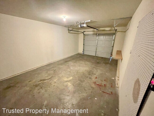 Building Photo - 3 br, 2 bath House - 84 Patriot Drive