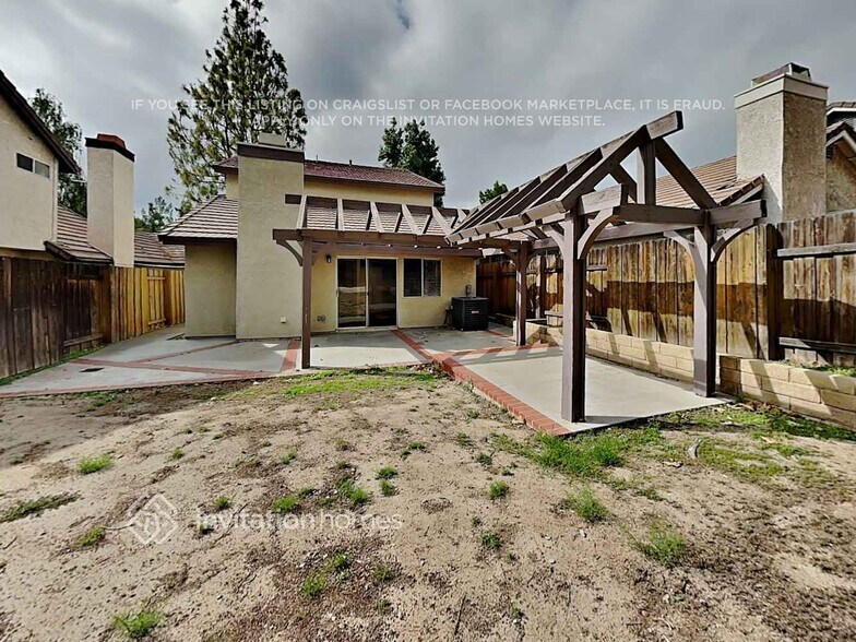 Building Photo - 20159 Gilbert Dr