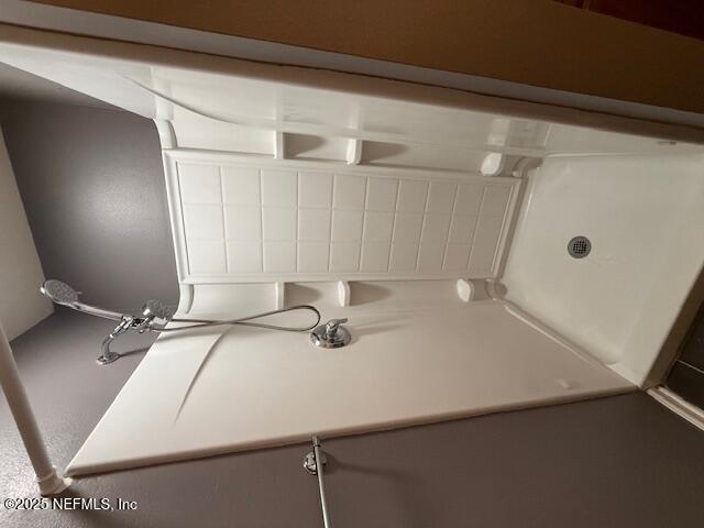 Building Photo - 12059 Hayden Lakes Cir