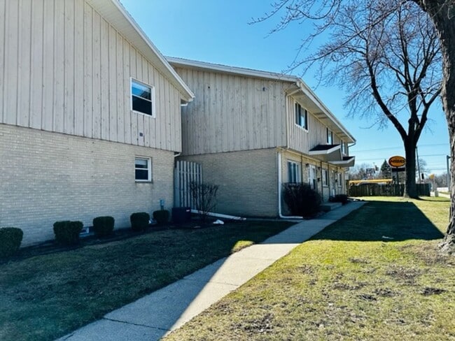 Building Photo - 4209 Good Hope Rd