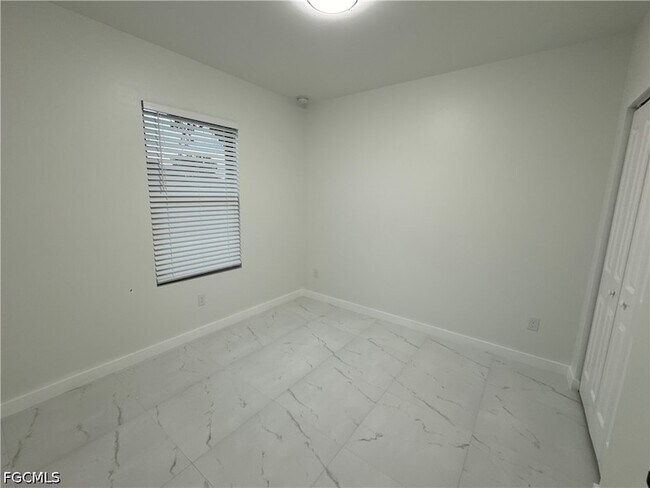 Building Photo - 1775 Glenway Ct