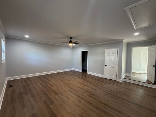 Building Photo - RENTAL HOME 4BD/3BTH