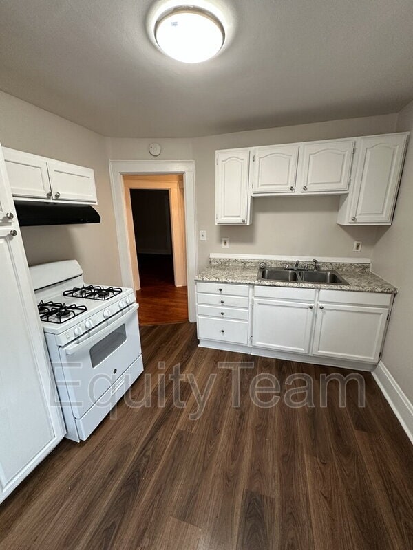 Building Photo - 5573 Attica Ave