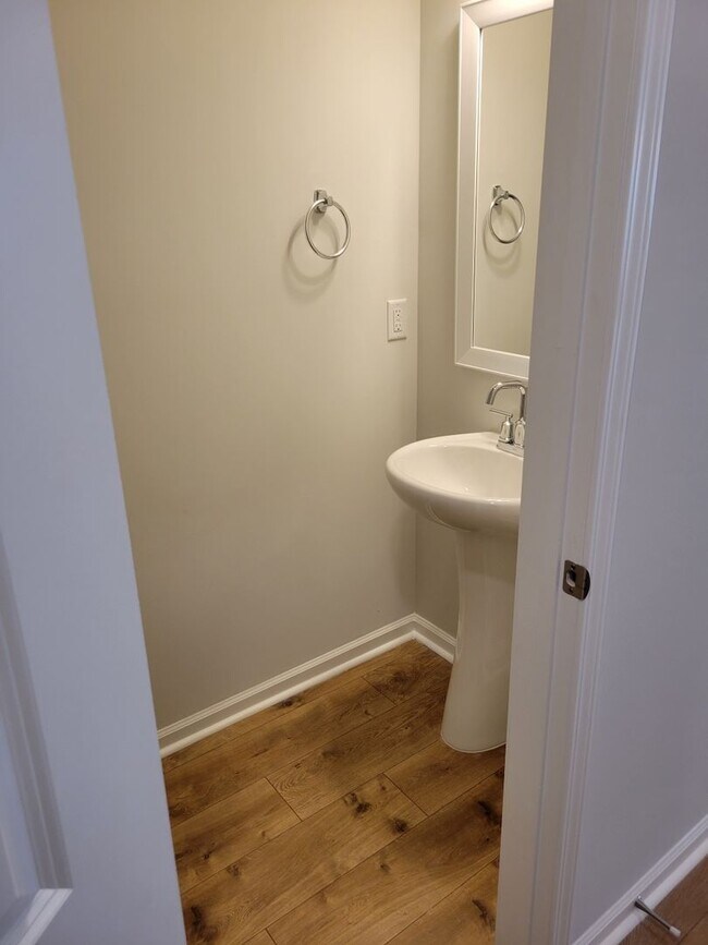 Building Photo - BRAND NEW- 3 Bd 2.5 BA Townhome Available for Lease - Greer, SC